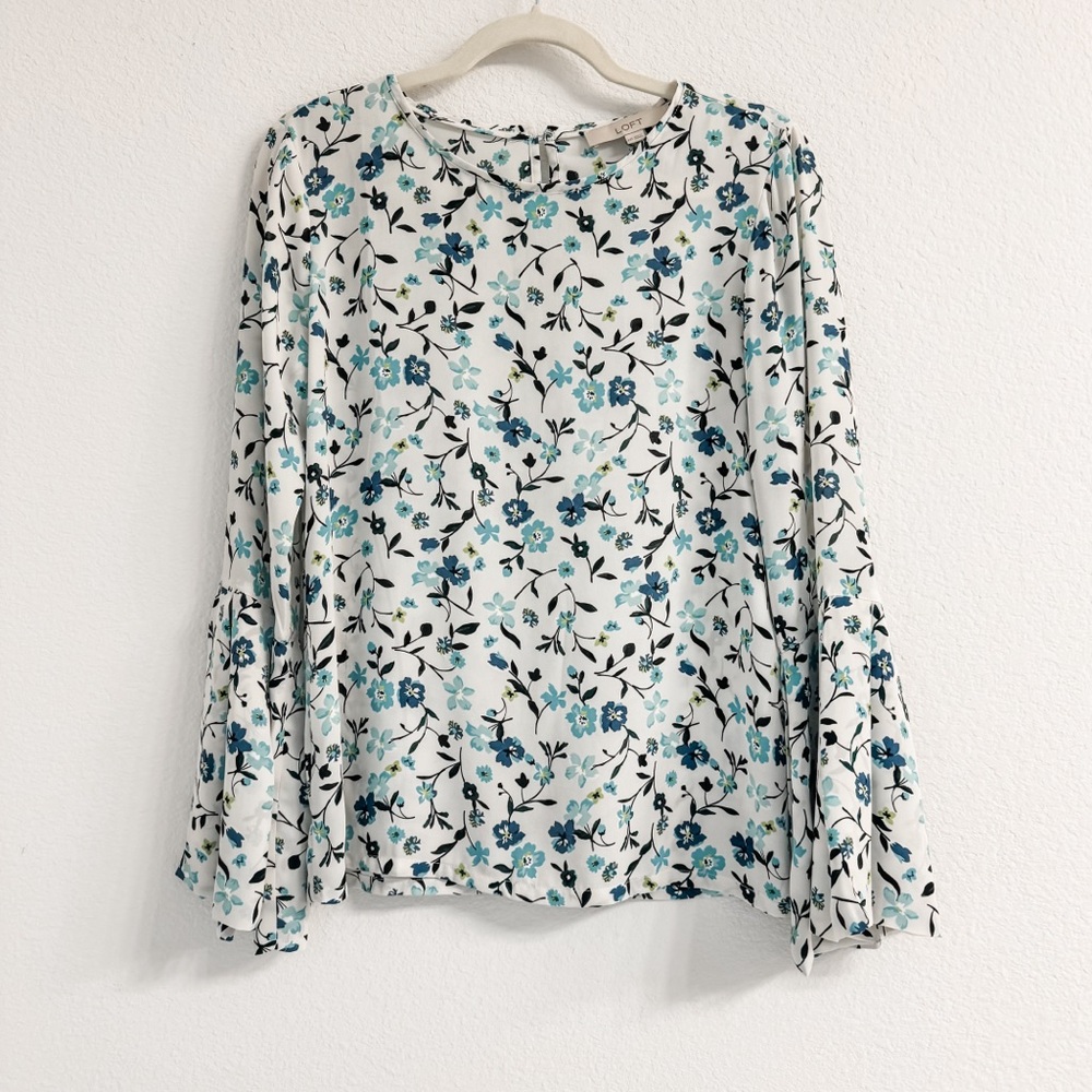 Loft Floral Bell Sleeve Top - NWOT. Size XXS